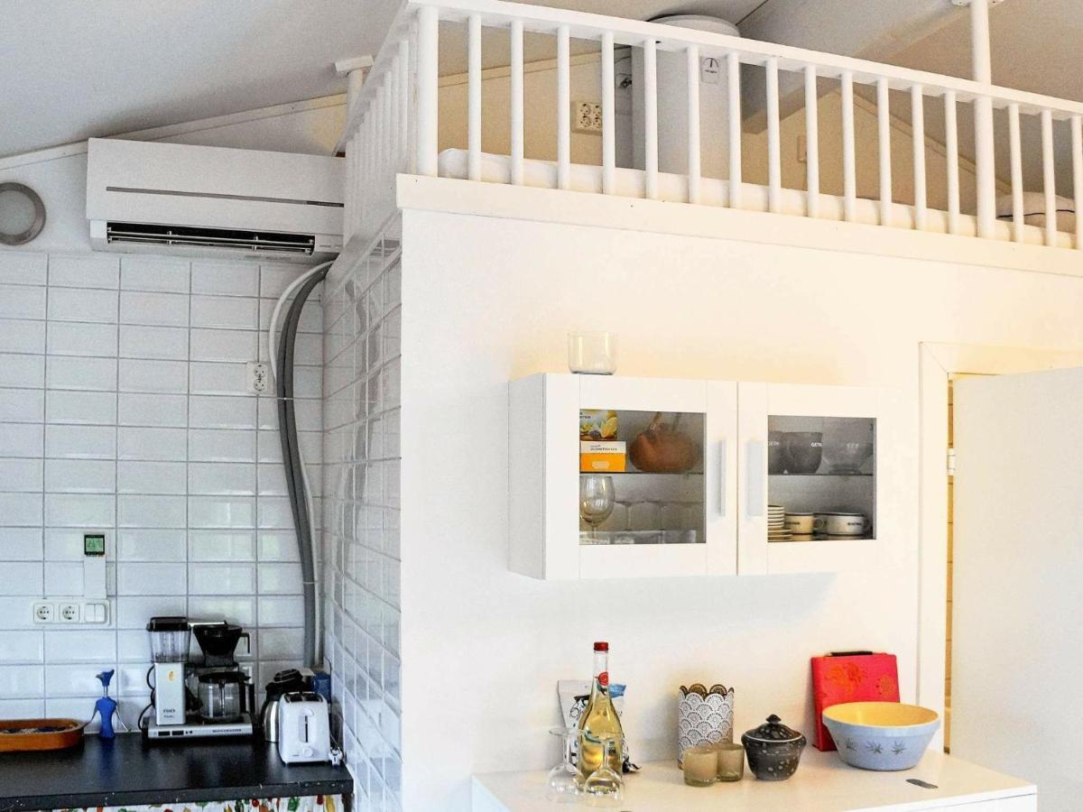 4 Person Holiday Home In Sk Rhamn Skärhamn Oda fotoğraf