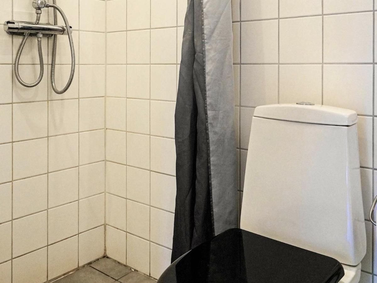 4 Person Holiday Home In Sk Rhamn Skärhamn Oda fotoğraf