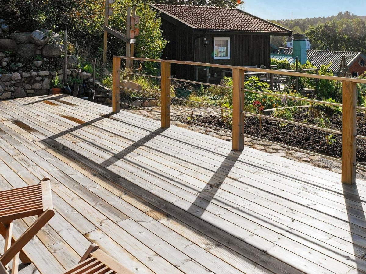 4 Person Holiday Home In Sk Rhamn Skärhamn Dış mekan fotoğraf